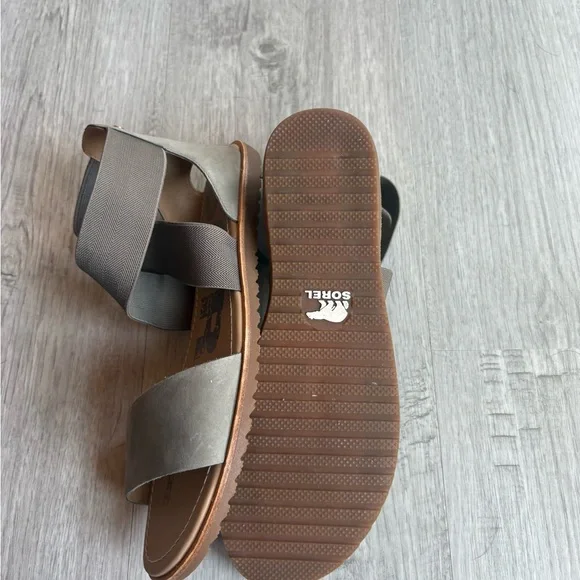 Sorel Women's Tan and Olive Sandals - Picture 4 of 4